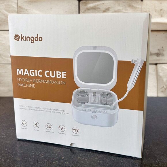 🤩 Magic Cube 4-in-1 Professional Microdermabrasion Machine ~ NIB! - Picture 1 of 9